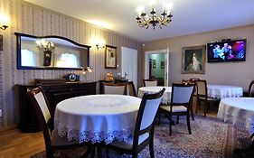 Dworek Ojca Mateusza